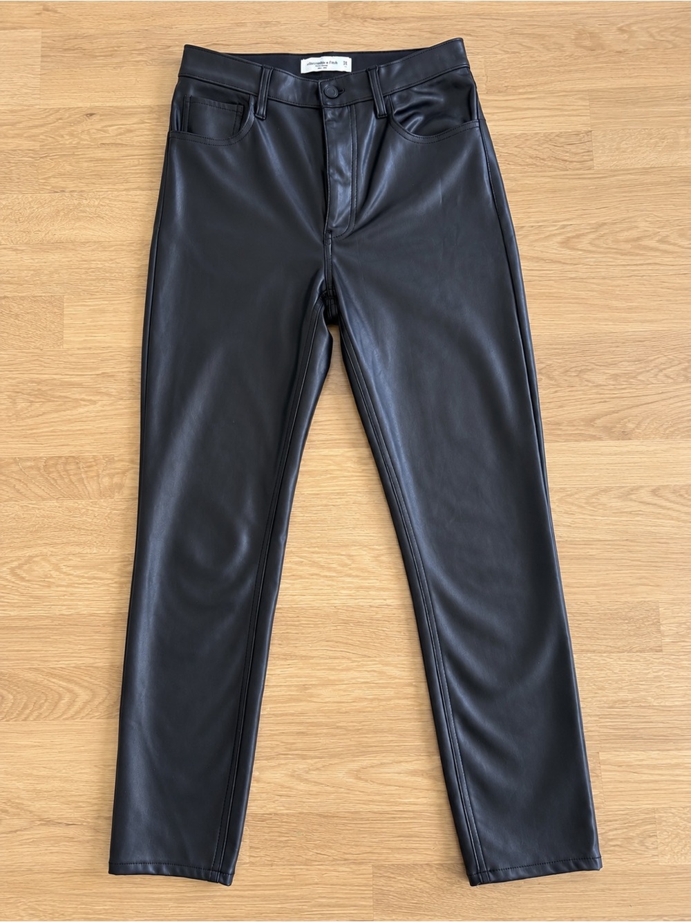Abercrombie & Fitch High Rise Vegan Leather Skinny Pants 28